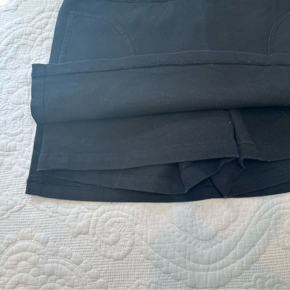 Boston Proper Black Mini Skirt. Size: 4. - Picture 5 of 9